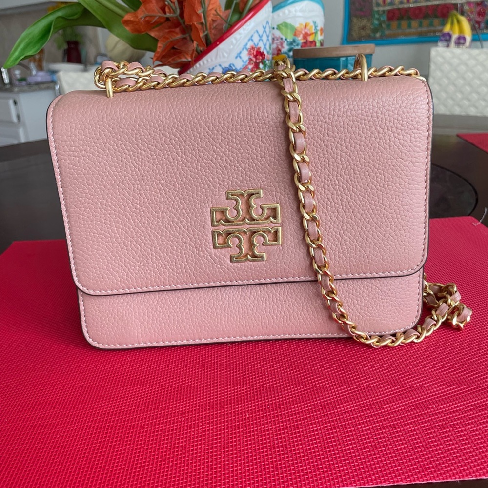 Authentic Tory Burch pebbled leather Brighton pink shoulder/ crossbody bag .